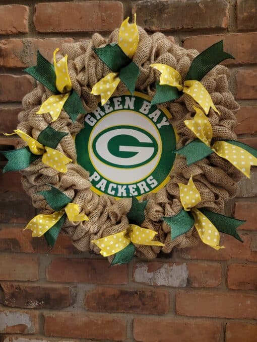 Green Bay Packers 16" Burlap Wreath Door Decor